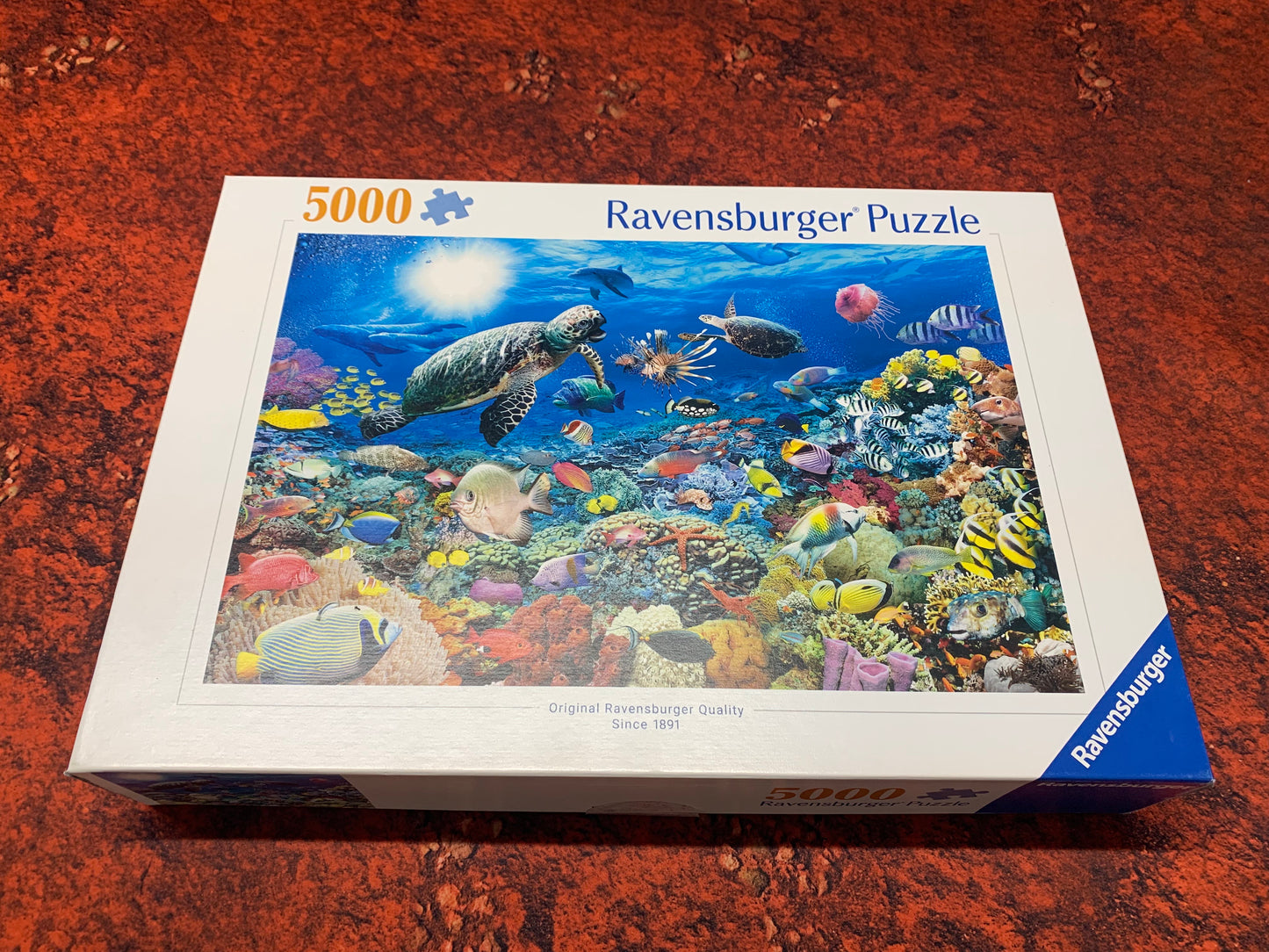(box is damaged) - Beneath The Sea (Underwater Tranquility): 5000pc puzzle