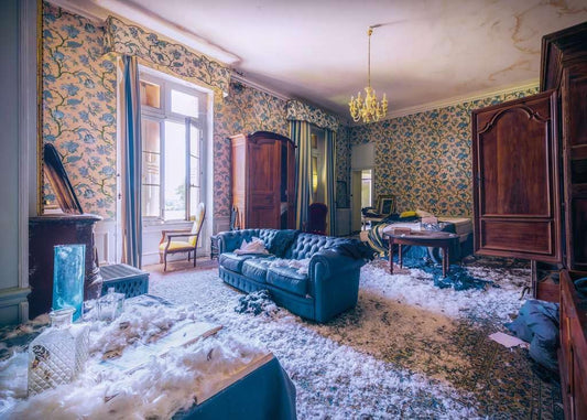 Lost Places: Bittersweet Memories- 1000pc puzzle