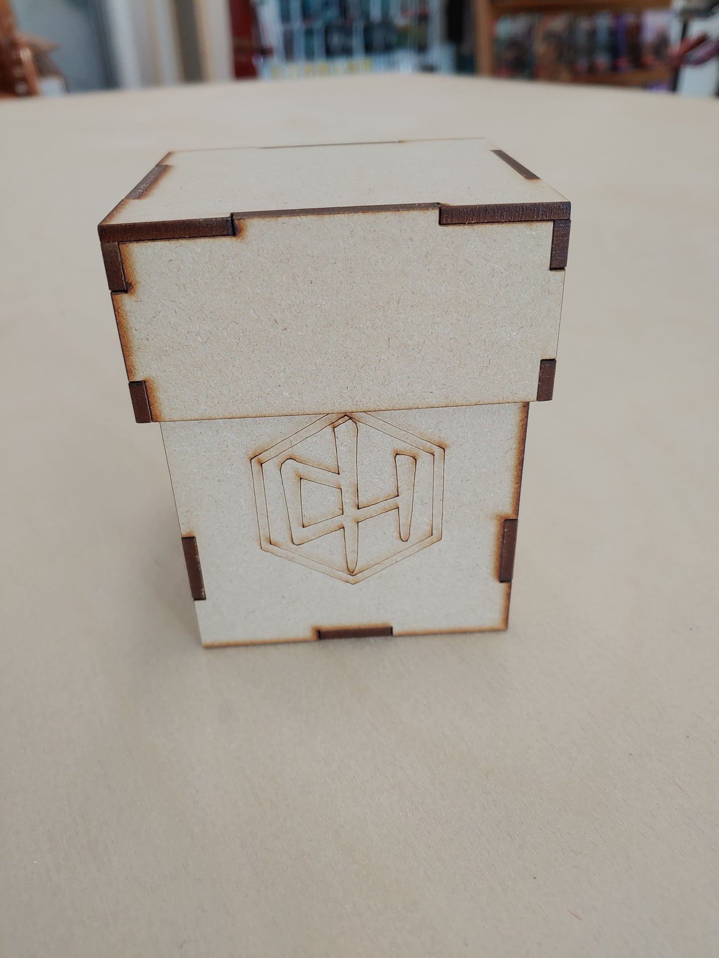 Deck Box- Dice Hollow Standard 100