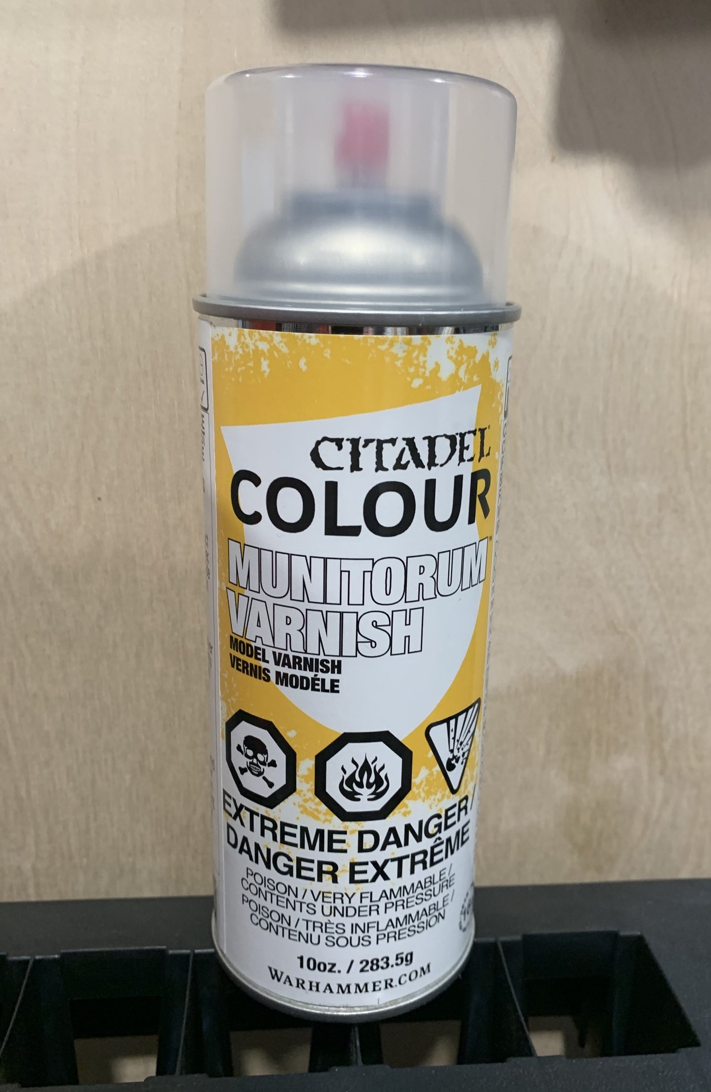 Munitorum Varnish Spray