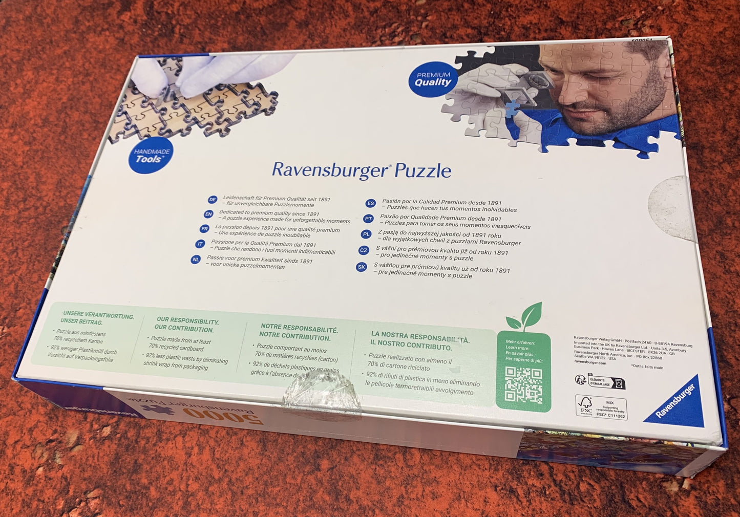 (box is damaged) - Beneath The Sea (Underwater Tranquility): 5000pc puzzle